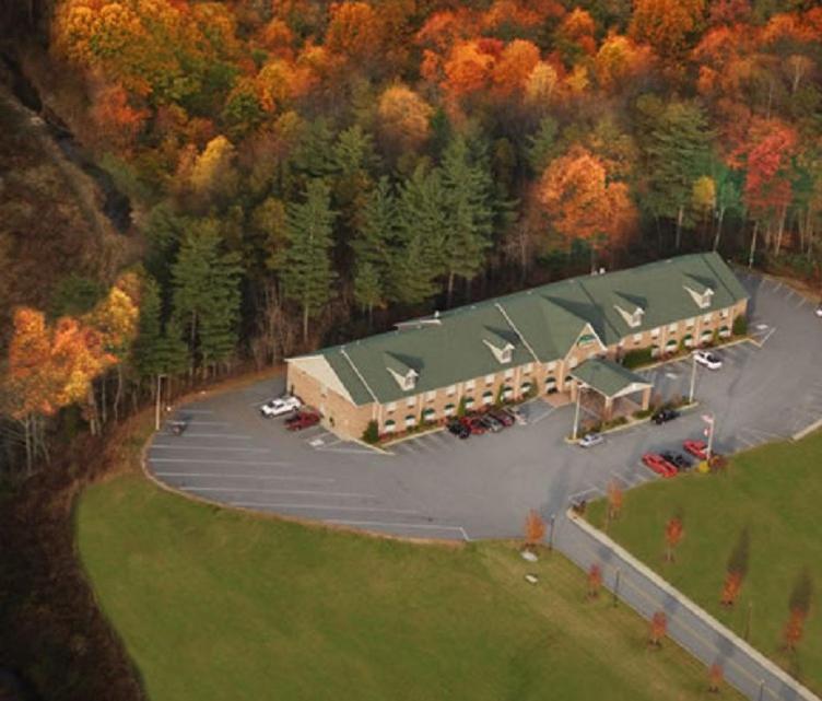 Mountain Inn & Suites Flat Rock Exterior foto