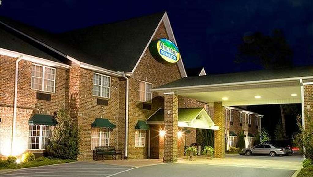 Mountain Inn & Suites Flat Rock Exterior foto